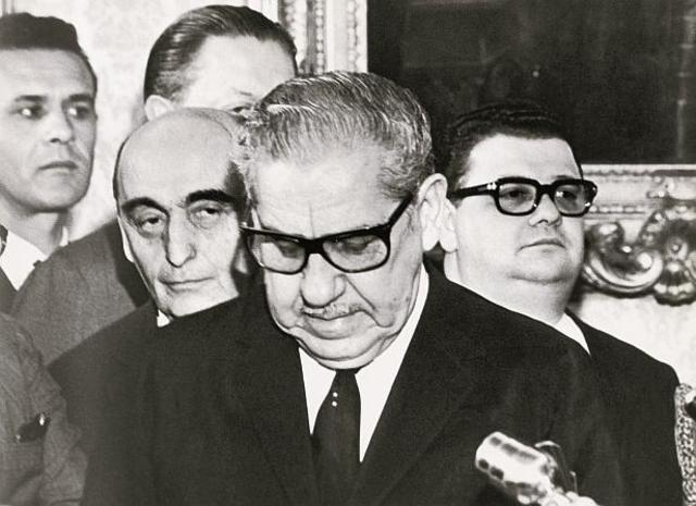 Depôs o presidente João Goulart, e fez parte da junta batizada de Comando Supremo da Revolução, formada pelo brigadeiro Correia de Melo e do almirante Augusto Rademaker.