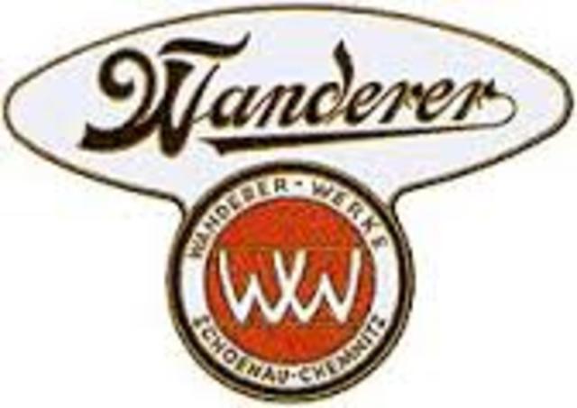 1913  Primer automóvil Wanderer