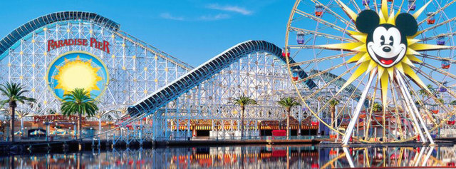 Apertura de California Adventure (8 de febrero de 2001).