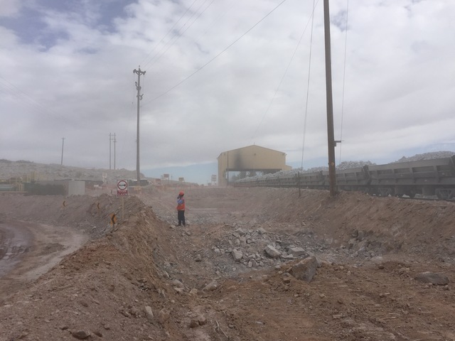 Inicio de labores en el túnel 203 y pique vertical