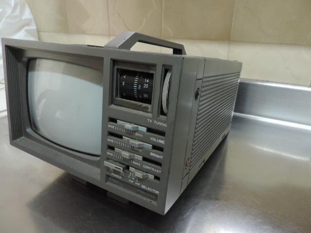 Televisão-radio Portatil