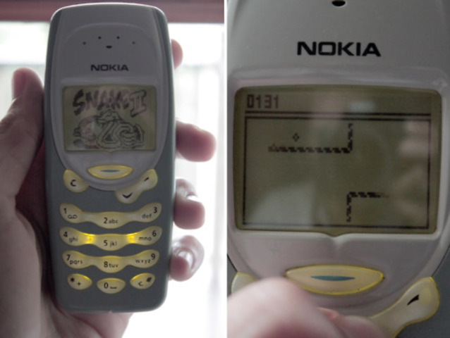 Celular Nokia com jogo da cobrinha