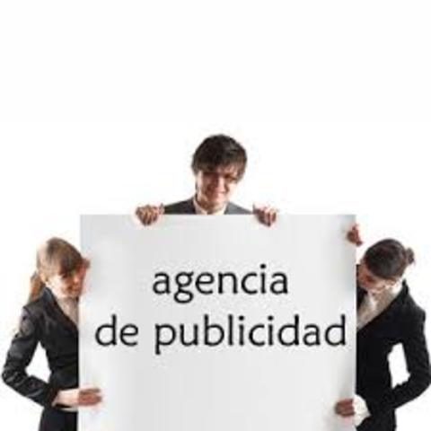 Se funda la primera agencia de publicidad con el nombre de "El Gallo de Oro"