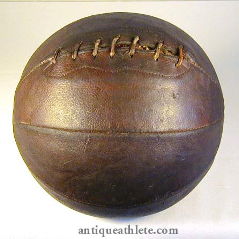 Se diseñaron balones especiales para baloncesto