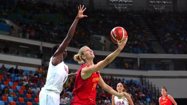 Se debutó el juego femenino en California y Stanford