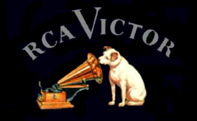 Se incorpora a la mercadotecnia el logotipo-símbolo.