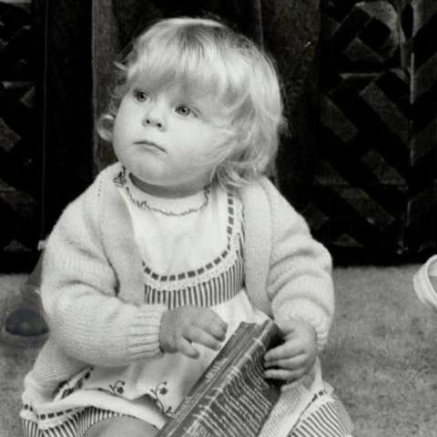 Primer nacimiento por fecundación in vitro y transferencia embrionaria