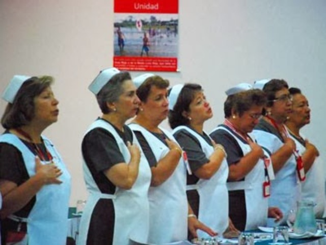 II INSTITUCIONALIZACIÓN