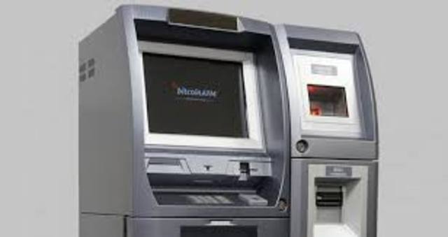 Primer cajero automático