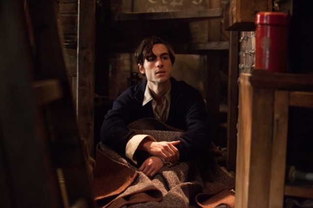 Max arrives at the Hubermann's