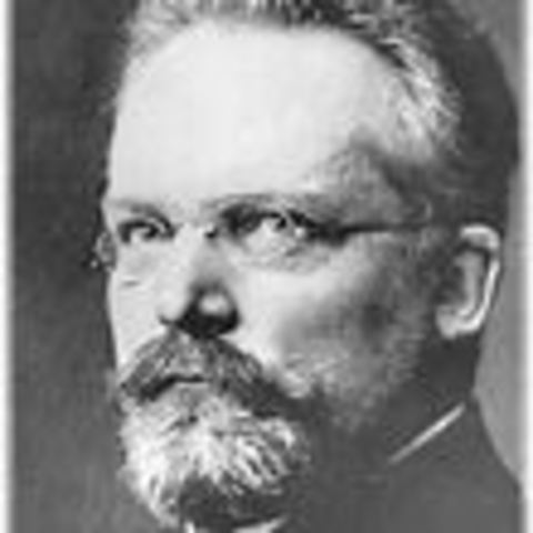 Oswald külpe (1862-1915) fué discípulo de Wundt, ha creado una dirección psicológica independiente llamada la escuela de Wurzburgo  (juicio, razonamiento, abstracción)