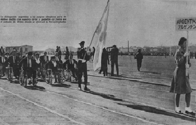 Se incorpora el Himno Paralímpico y los símbolos representativos en Tokio 1964