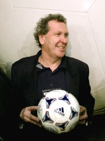 3 años mas tarde adidas con nuevo dueño