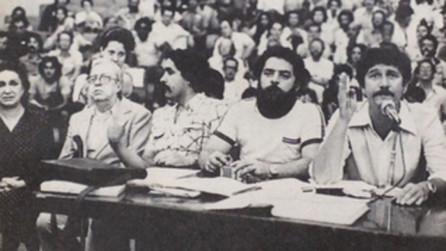 1980 - Fundou-se o PT