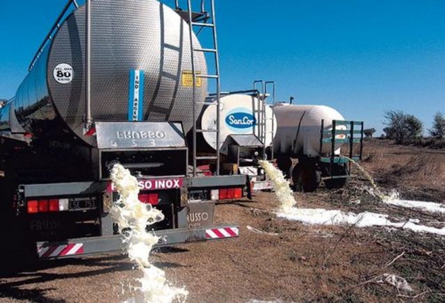 Se inicia el paro agropecuario y bloqueo de rutas.