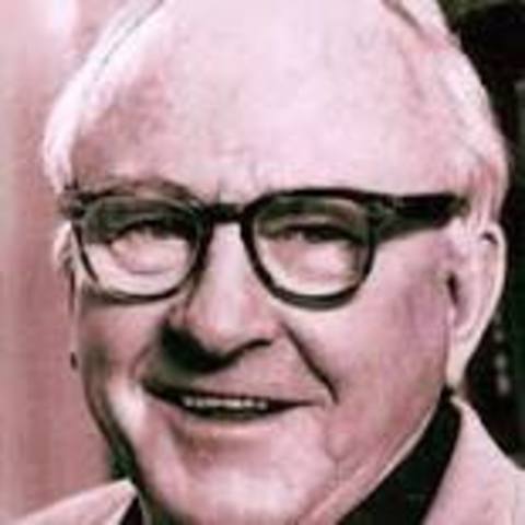 Vance Oakley Packard