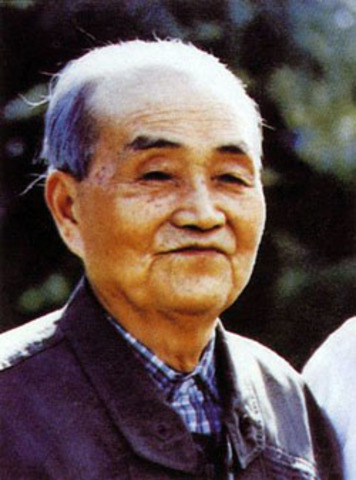 Hu Qiaomu