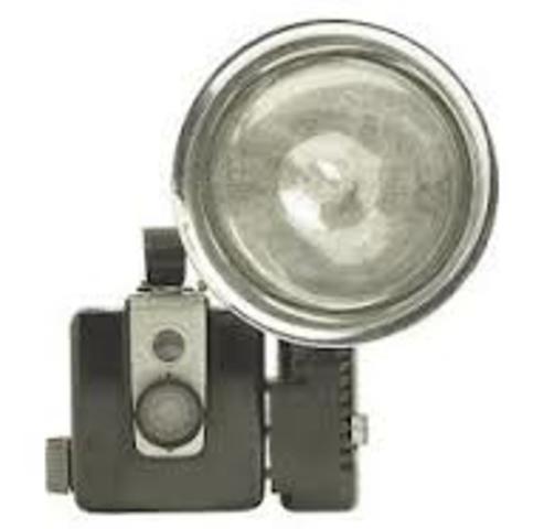 Invención de las lámparas de flash para fotografías.