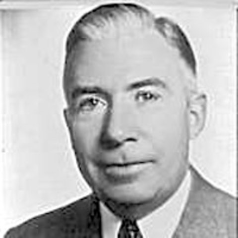 Paul Galvin invents CAR radio