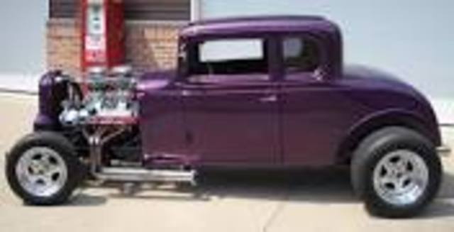 1932 Chevy 2 Door Sedan 350 Chevy w/ 2-4's