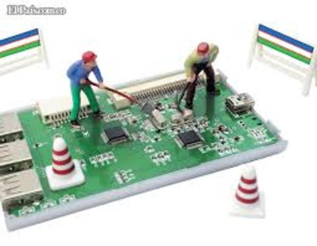 HISTORIA DE LOS EQUIPOS DE COMPUTOS