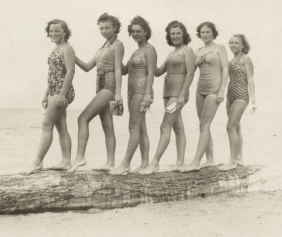 The first bathing suits started to appear in Hollywood films, making tight stylish suits a must have for the rest of the country