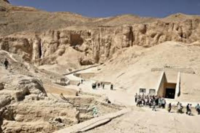 Royal Tombs and the Valley of the Kings is Built