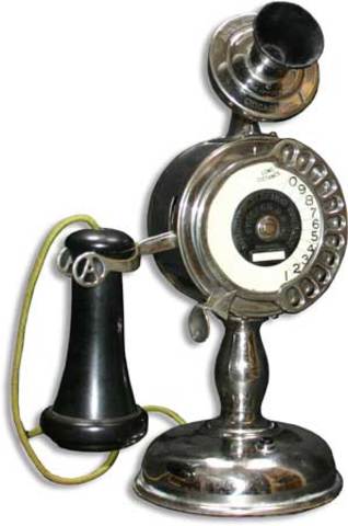 11 Digit potbelly candlestick was the first digit phone by Almon Strowger