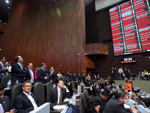 Reforma al artículo 16 de la Constitución Política de los Estados Unidos Mexicanos.