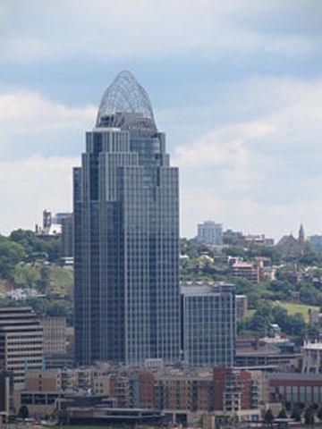 Cincinnati's Tallest Building Built