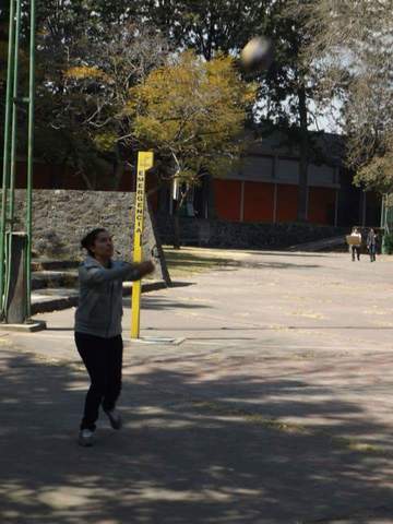 MUÉVETE MUÉVETE MUEVETE