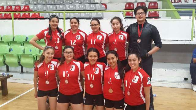 primer estatal de lobas!