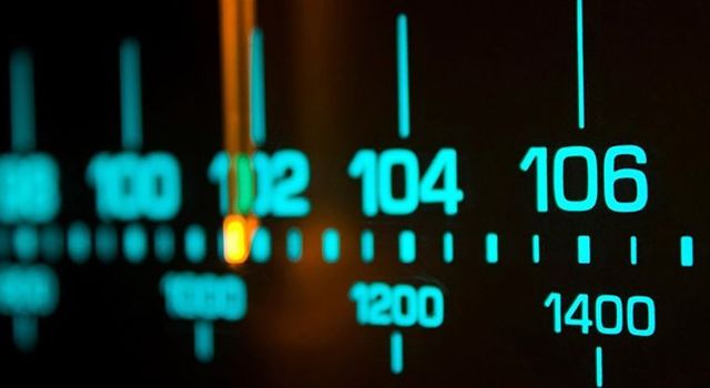 Los primeros controles en la radio.