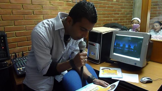 Historia de las emisoras en los colegios