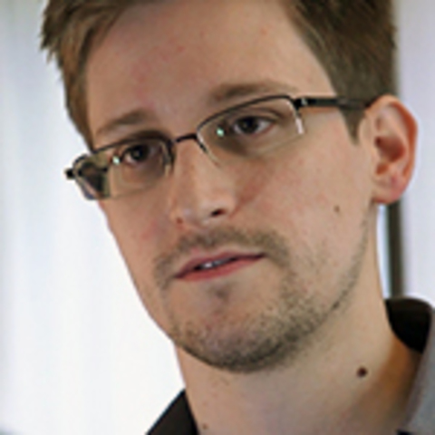 Edward Snowden saca a luz publica documentos de la CIA