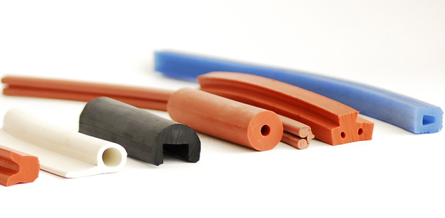 Extrusion, moldeo, celuloide y hule