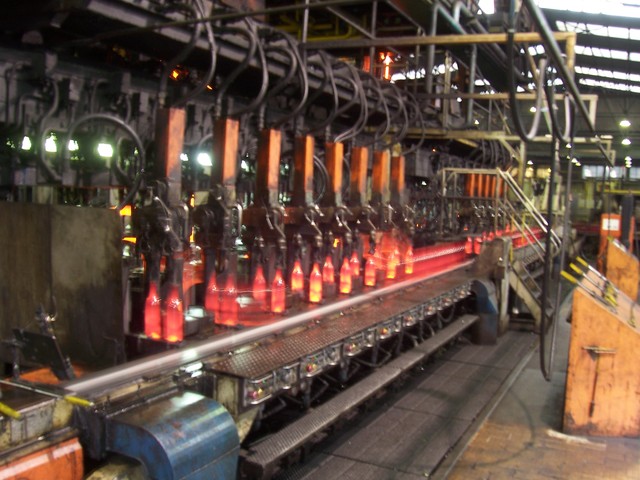 Maquina automática para formado de botellas