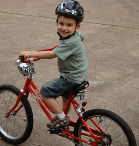 Hetland learns to ride a bike