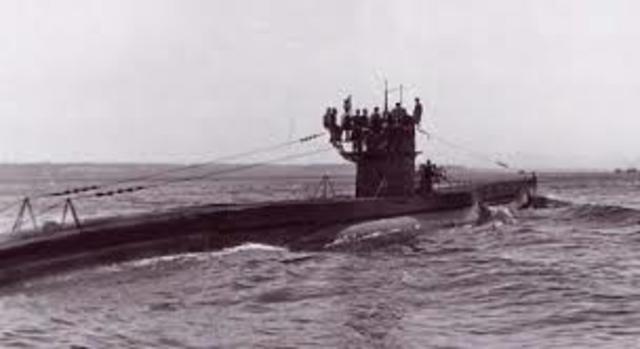 INICIA LA GUERRA SUBMARINA