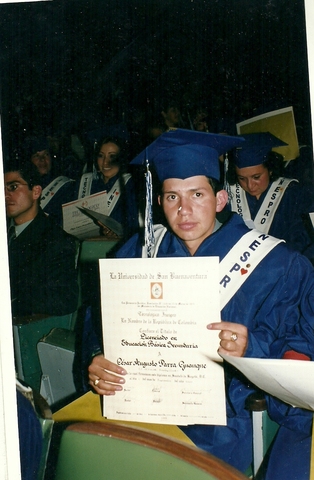 GRADUACIÓN  PROFESIONAL DE MI HERMANO