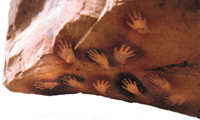 10.000 a.C. y el 700 d.C,AMERICA,no de los más grandes conjuntos de arte rupestre del continente. Elaborados con pinturas en colores rojo, blanco y verde, que representan la figura humana, animales y escenas de cacería.  AMÉRICA