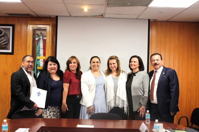 Rectora UV se reunió con Diputados Federales