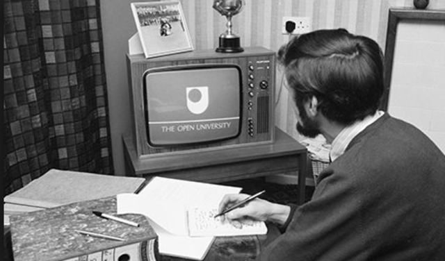 Educación a Distancia Multimedia