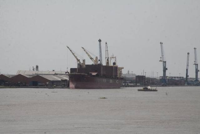 TRAFICO CON OBRAS DE DRAGADO