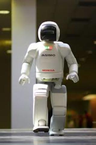 Honda debuts ASIMO