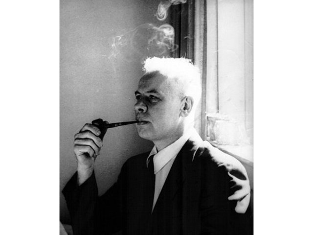 the first  phone line computer