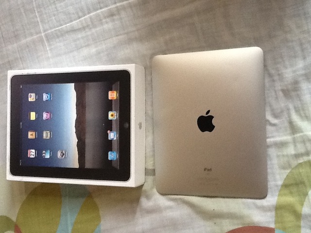 iPad, PRIMERA GENERACIÓN