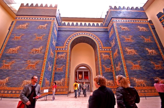 la Puerta de Ishtar siglo VI a.c