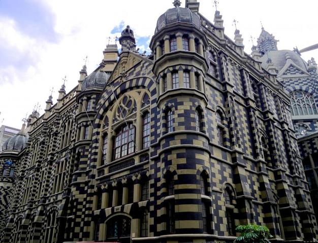 acontecimientos nacionales palacio rafael uribe uribe