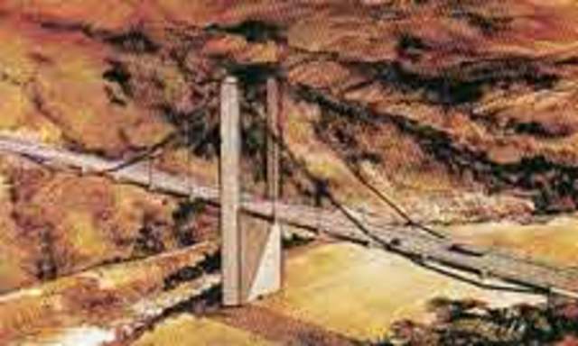 PUENTE SOBRE EL RÍO CHINCHINÁ